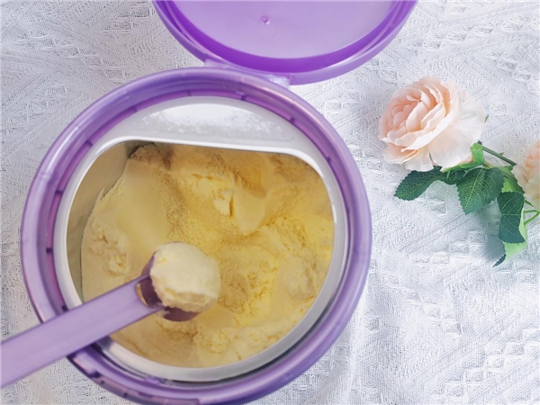 排名前十的奶粉伊利金领冠奶粉,伊利金领冠婴儿最好的奶粉