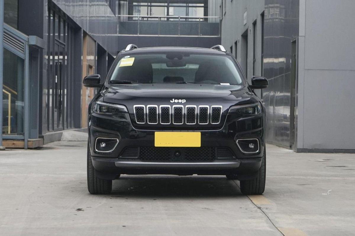 jeep自由光265,2020款自由光2.0t四驱265马力