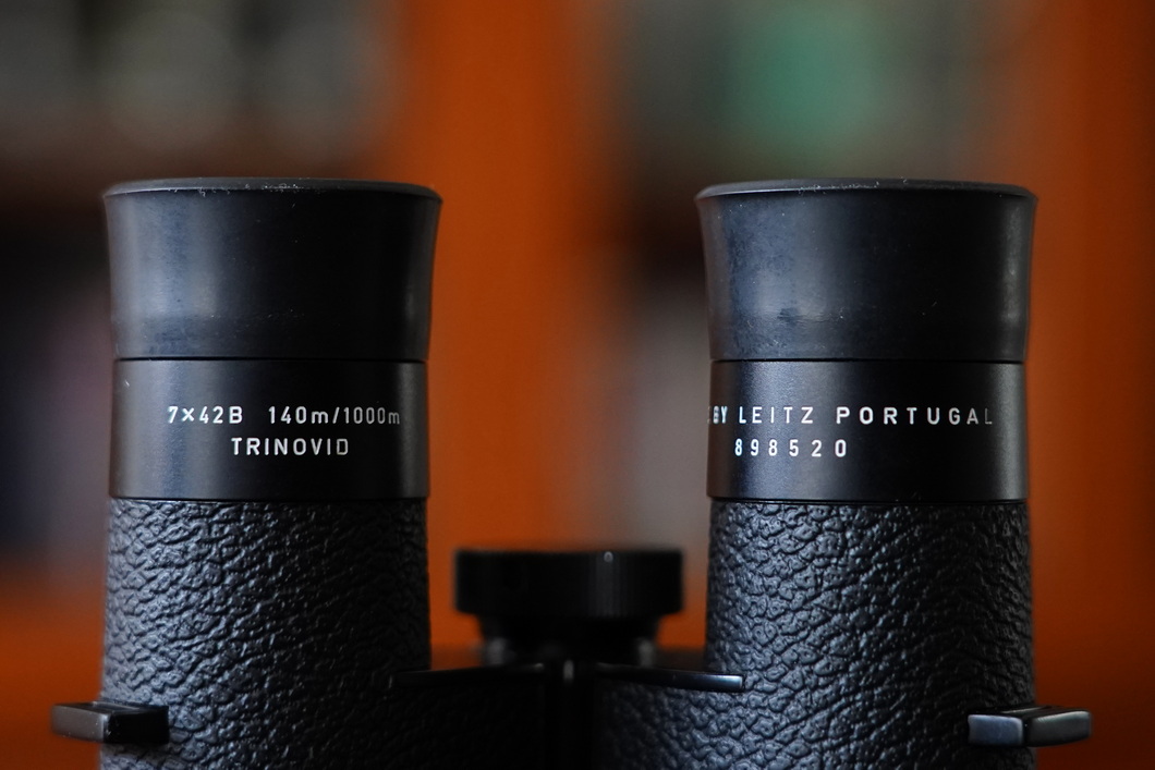 一树梨花压海棠:是*用军**望远镜好?还是名牌望远镜好?