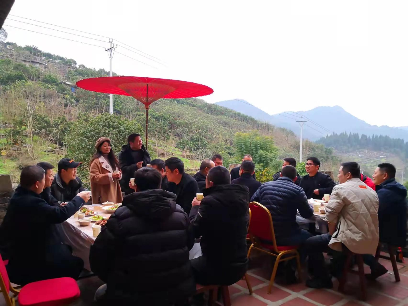 多图阐释一句话：在重庆的河南人很团结……