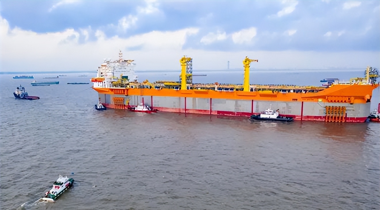 航空母舰油轮,航母游轮lng