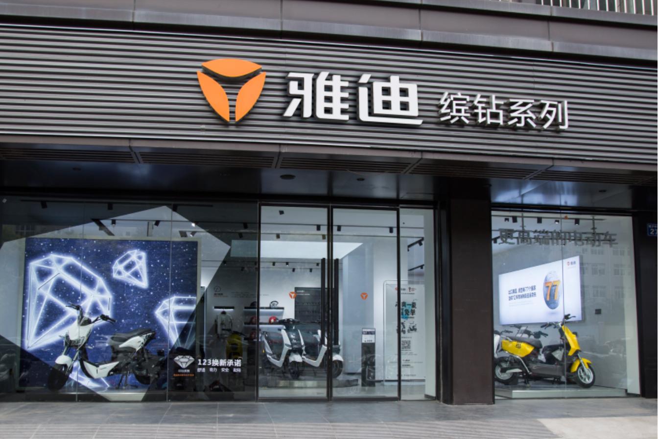 雅迪绿源爱玛电动车哪个牌子的好,雅迪爱玛台铃小刀绿源电动车推荐