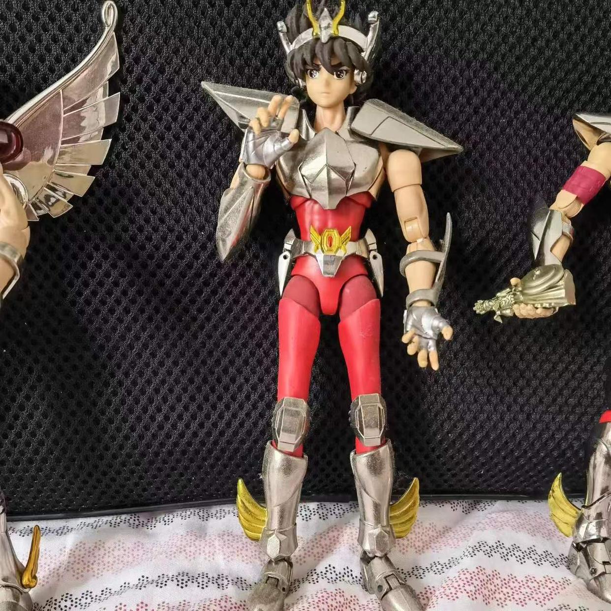 不愧是大魔王日漫,圣斗士星矢四件神秘圣衣