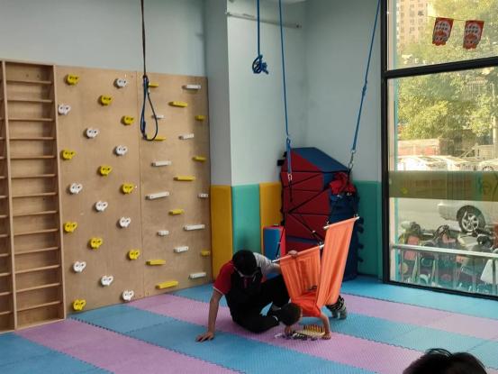 儿童康复训练中如何提高理解能力,家庭干预怎么提高认知能力