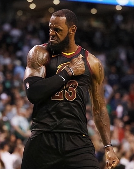 詹姆斯生涯全记录,詹姆斯生涯成就一览