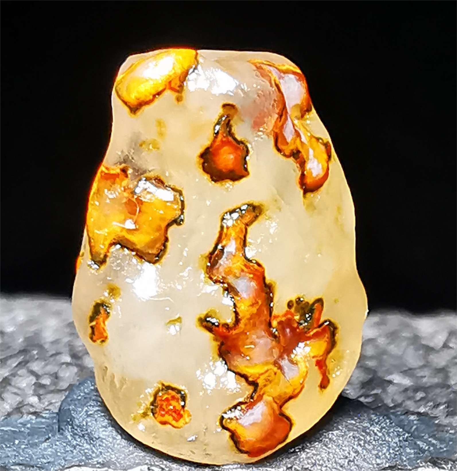 不一样的多彩世界，戈壁奇石玛瑙