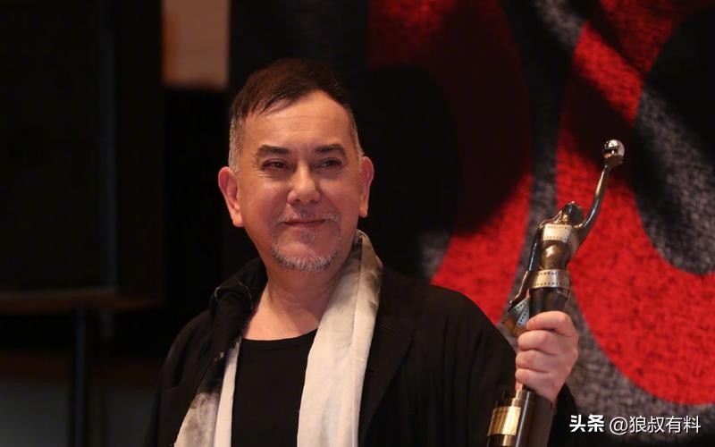 诋毁祖国、支持港独、端碗骂娘，盘点那些已经被曝光的劣迹艺人