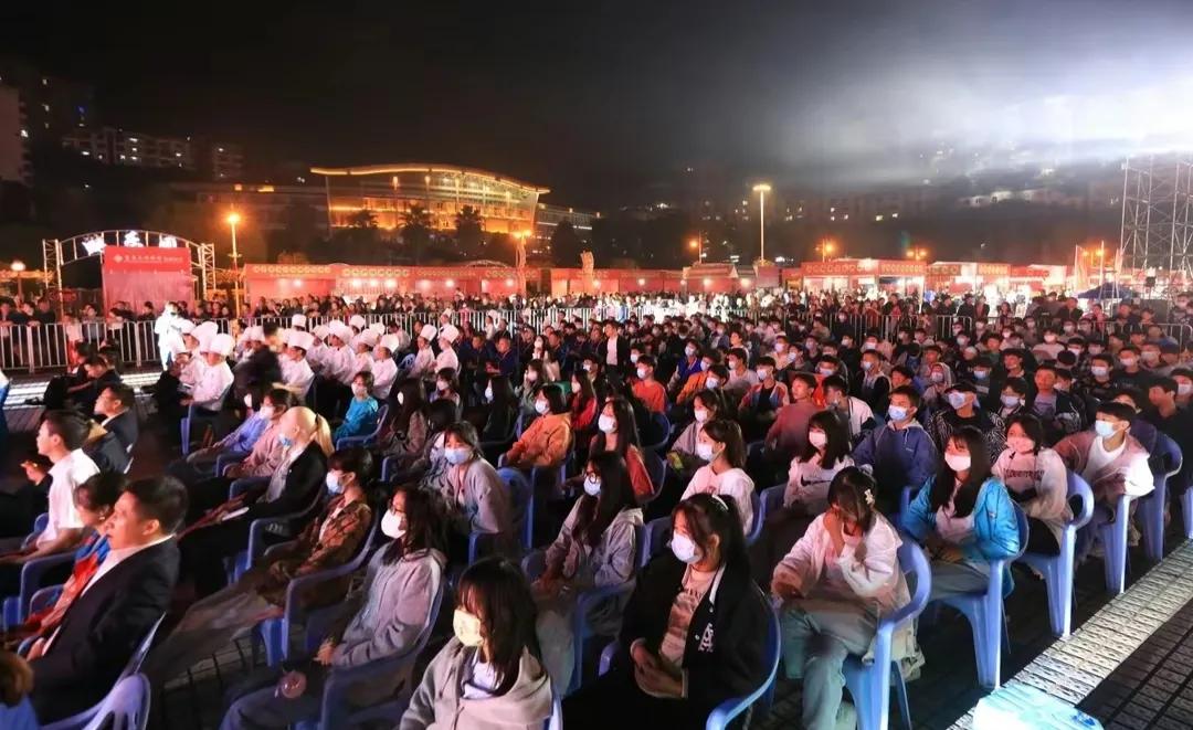 三峡万州烤鱼,万州烤鱼节举办难点分析