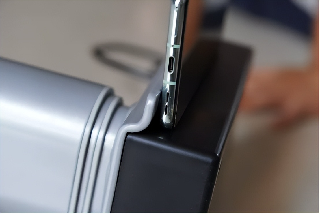 书桌配岩板，不怕污渍，不怕刀刻，我的乐歌E6岩板升降桌晒单