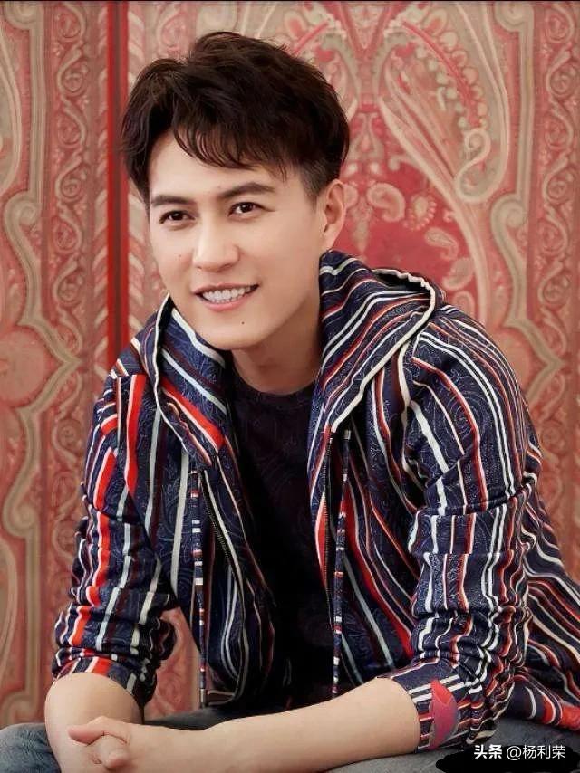 纵有疾风起人生不言弃靳东同款,纵有疾风起靳东的感触