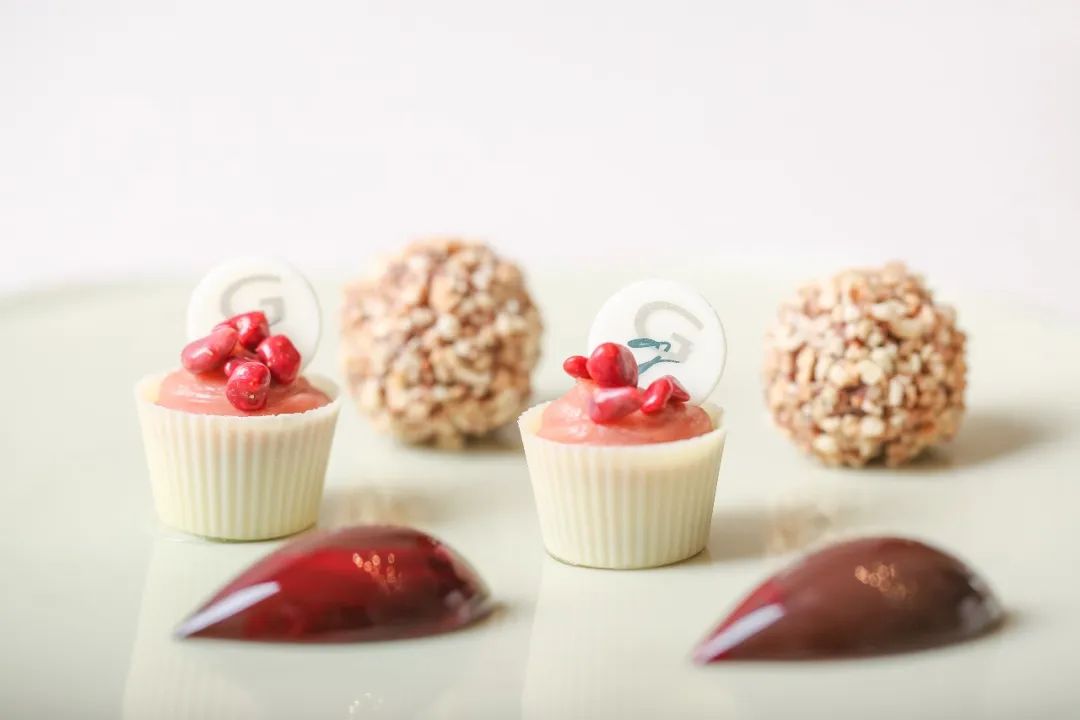 岩中花树抖音,岩中花树直播间