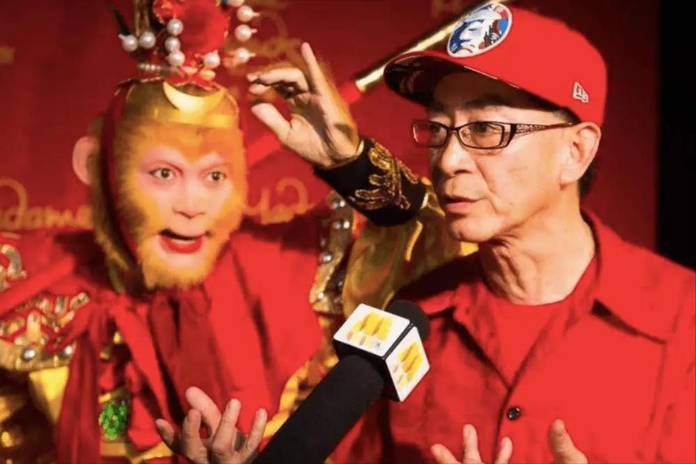 国内赚钱国外花、玩弄感情只生娃...这4位老狐狸的尾巴藏不住了？