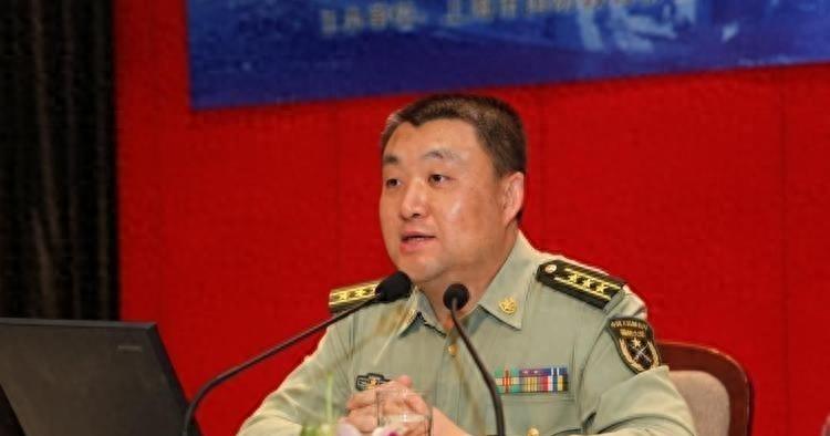 国防大学教授房兵的一番言论引发了诸多的争议,看看网友都怎么说