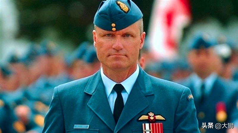 加拿大飞行员化身变态杀手,加拿大变态王牌飞行员