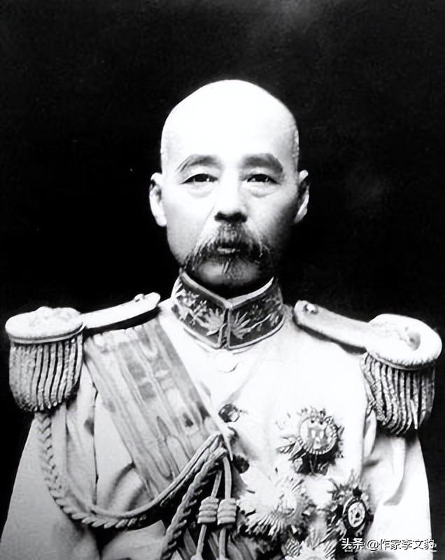 民国初期的几任总统都有谁,民国有几位大总统表现如何