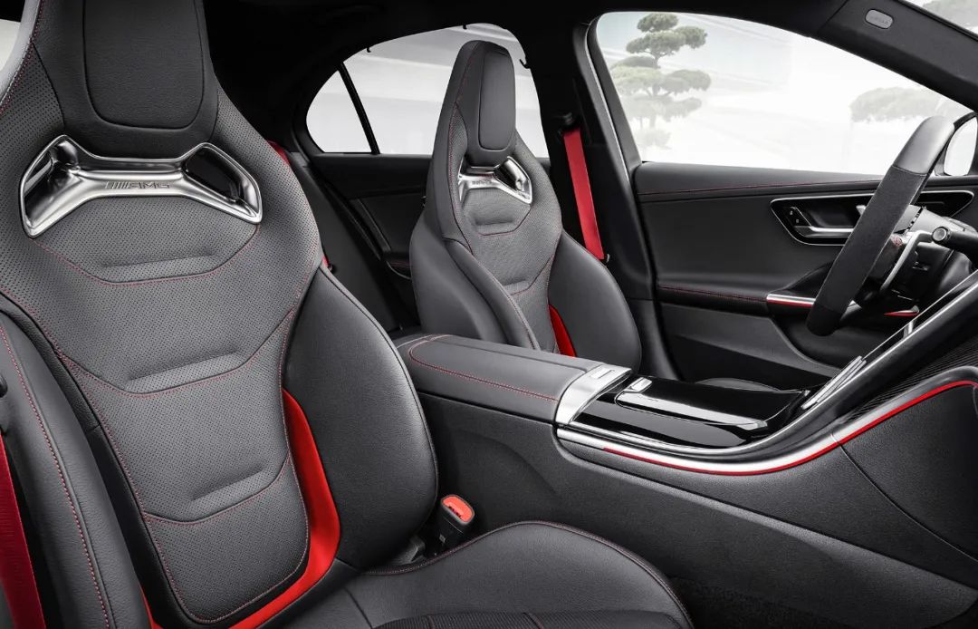 全新一代amgc43曝光,性能炸裂双门四座实拍amgc43轿跑