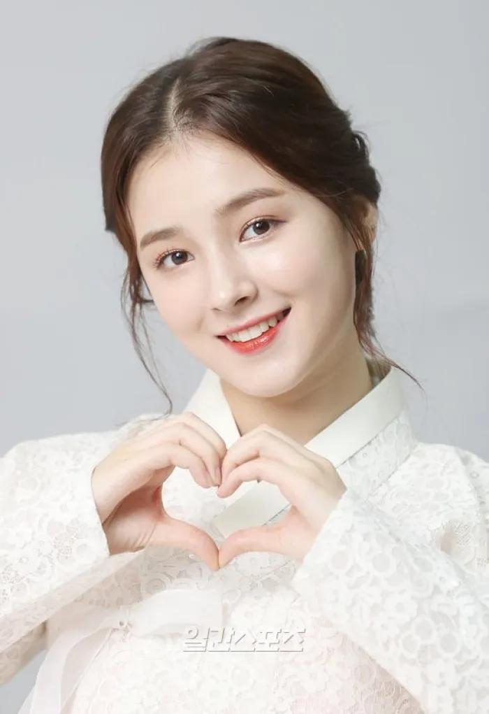 韩国爱豆被偷拍,韩国爱豆被曝出入非法娱乐场所