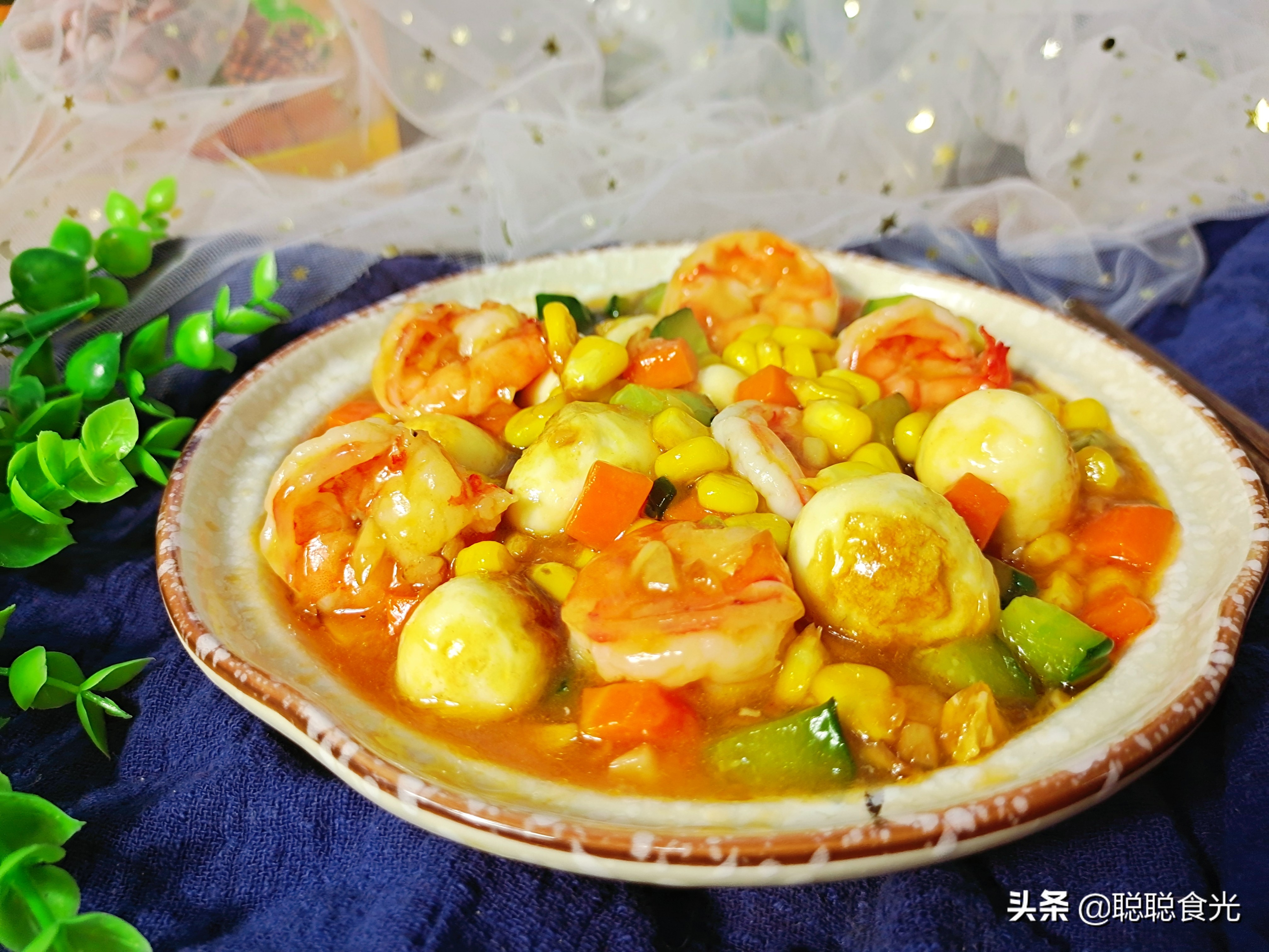 除夕年夜饭，推荐12道特色小炒，荤素搭配不单调，上桌先光盘