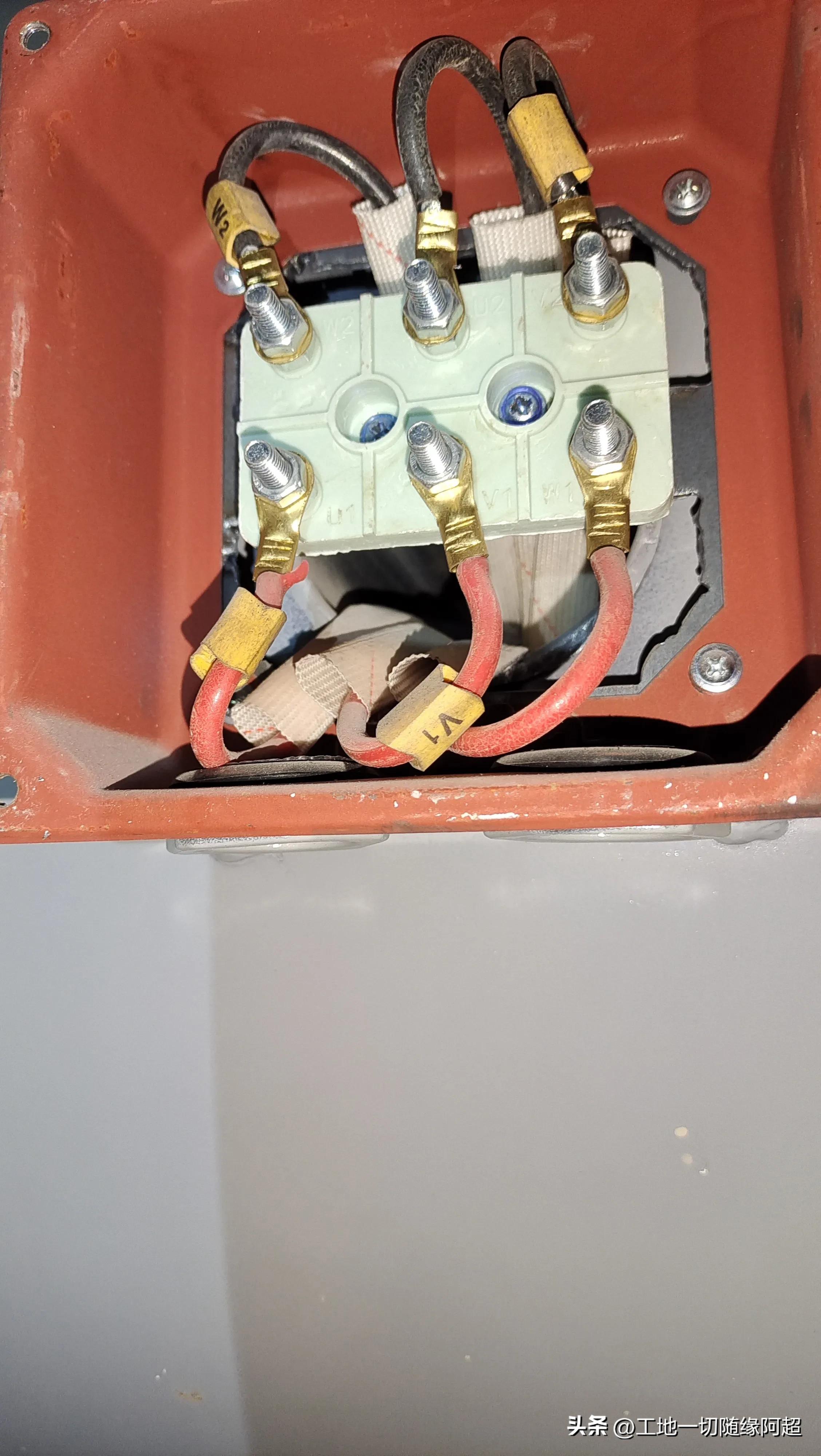 风机双速电机接线图,双速风机一次线路图