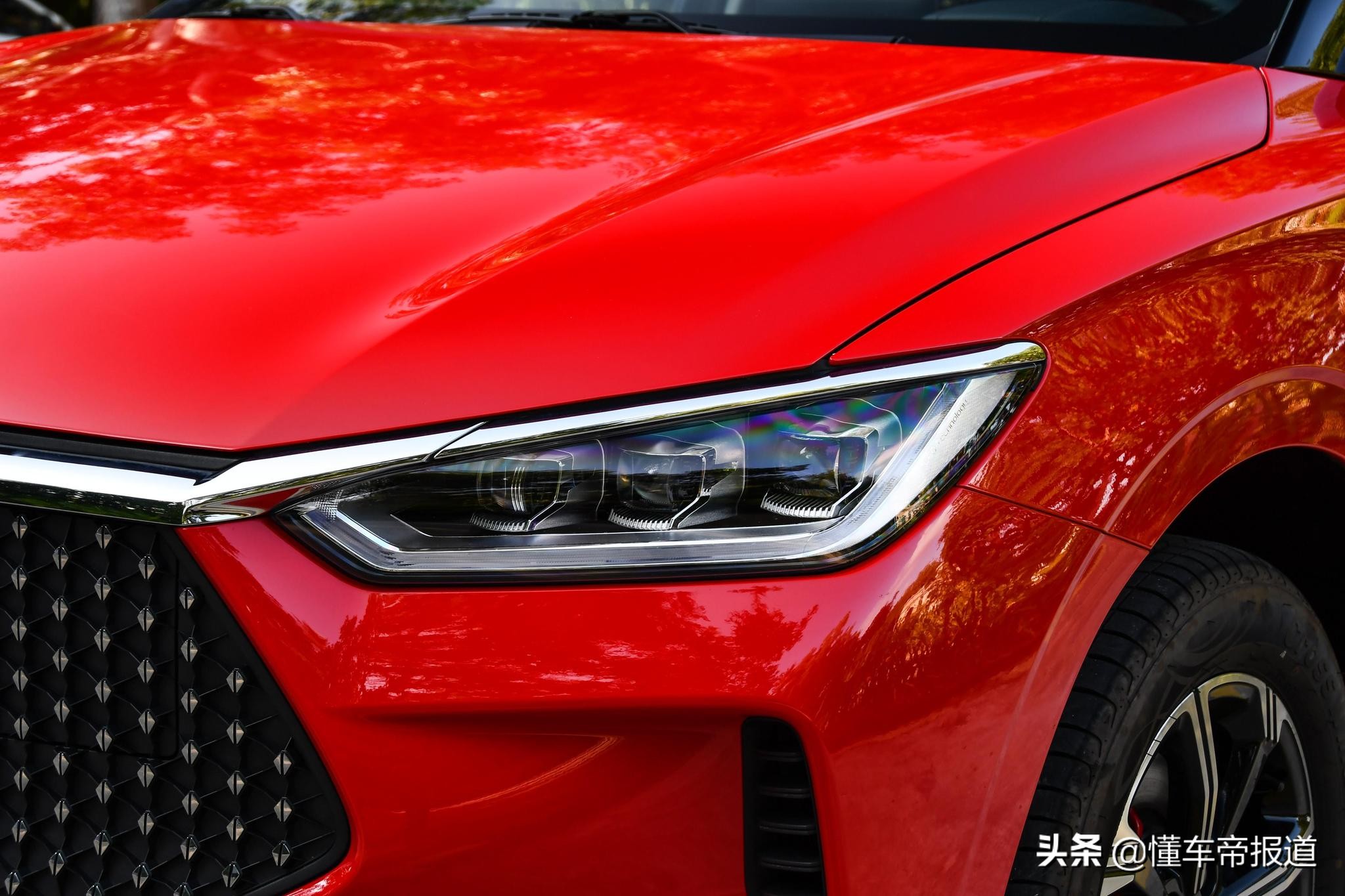 新能源比亚迪e2汽车测评,全新比亚迪e2到店实拍