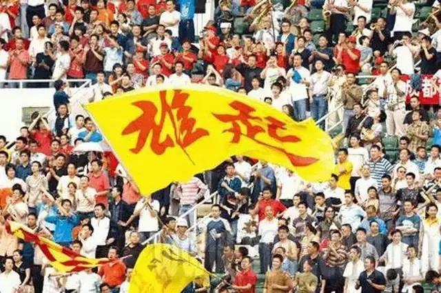 甲A十年共打进4164球，大连队进453球，全兴队329球，其余球队呢