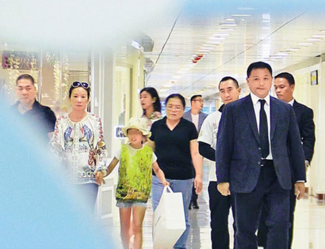 蓝琼缨因为什么去世,赌王二太蓝琼缨传奇的一生