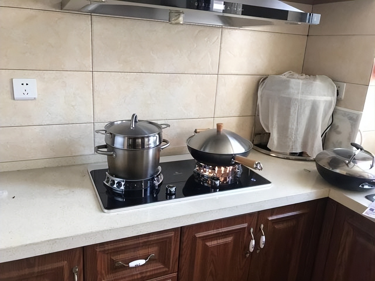 用电生火的电火灶，是噱头还是神器，以后会取代燃气灶吗？