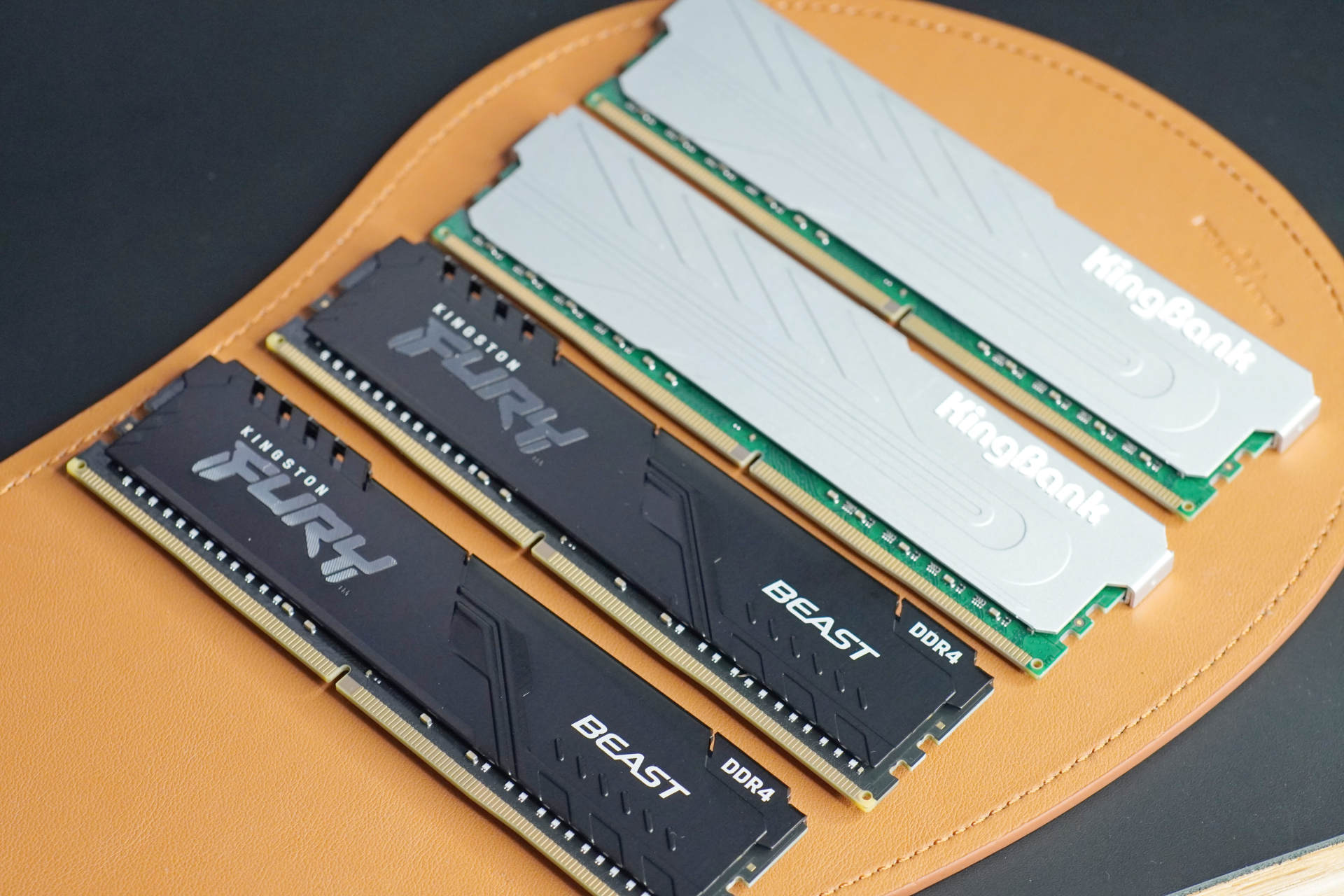 3600频率64GB的内存，600差价性能相当，你会选哪一家