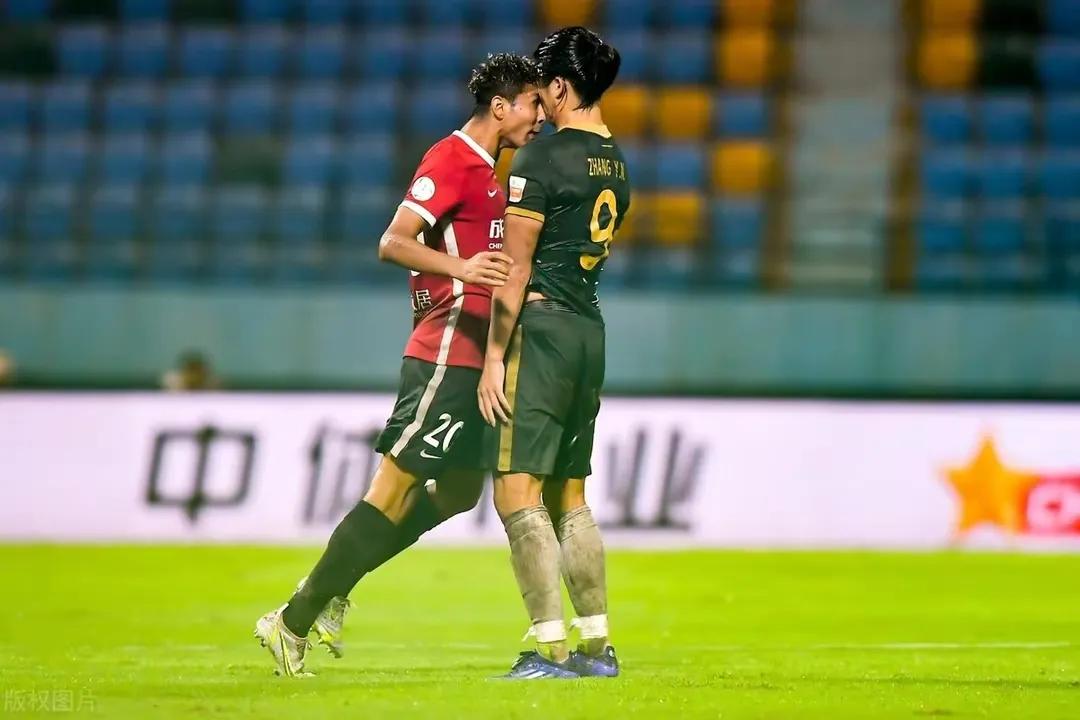 足球18年十张另类红牌,功夫足球16比1