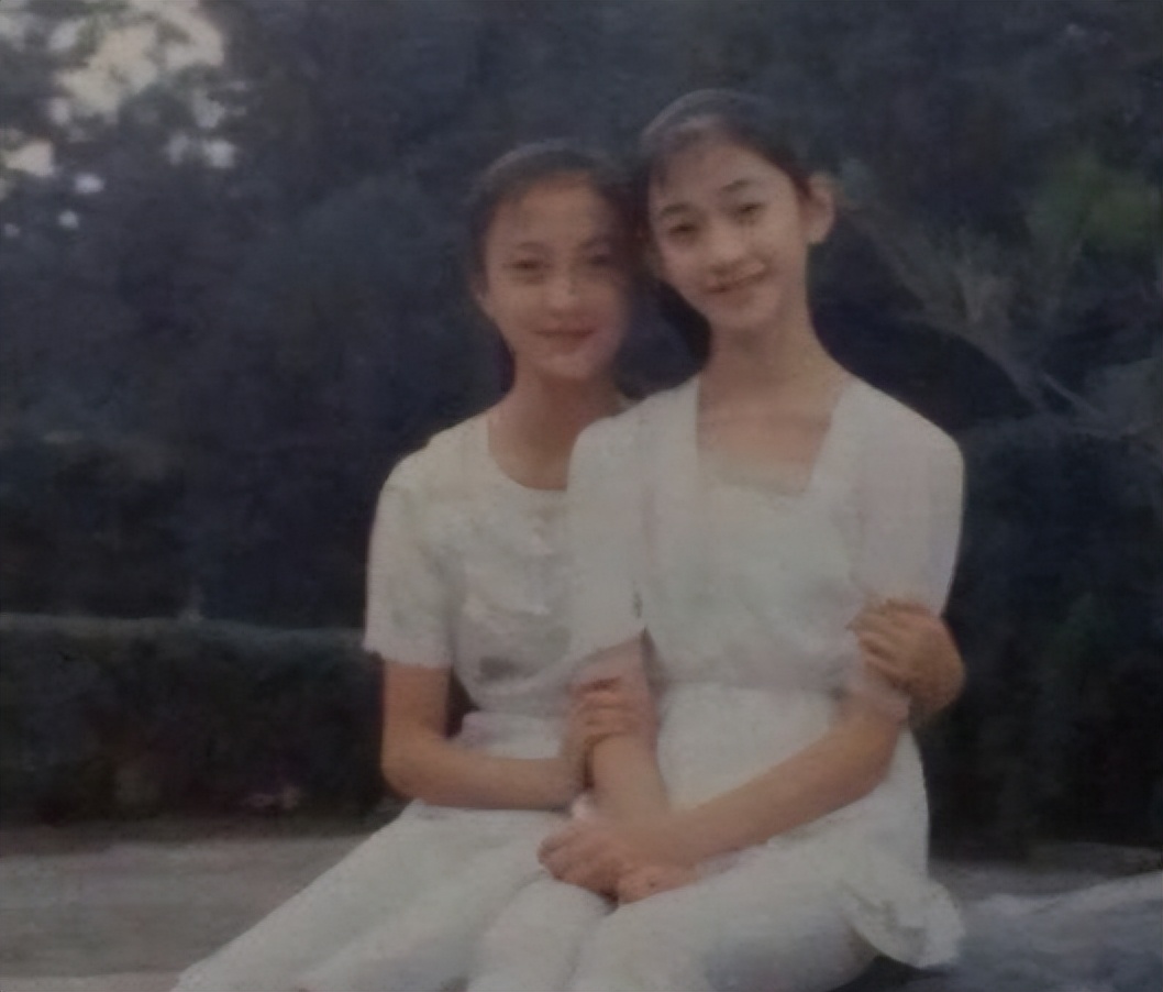 演员李小冉变化太大了吧,演员李小冉结过几次婚了