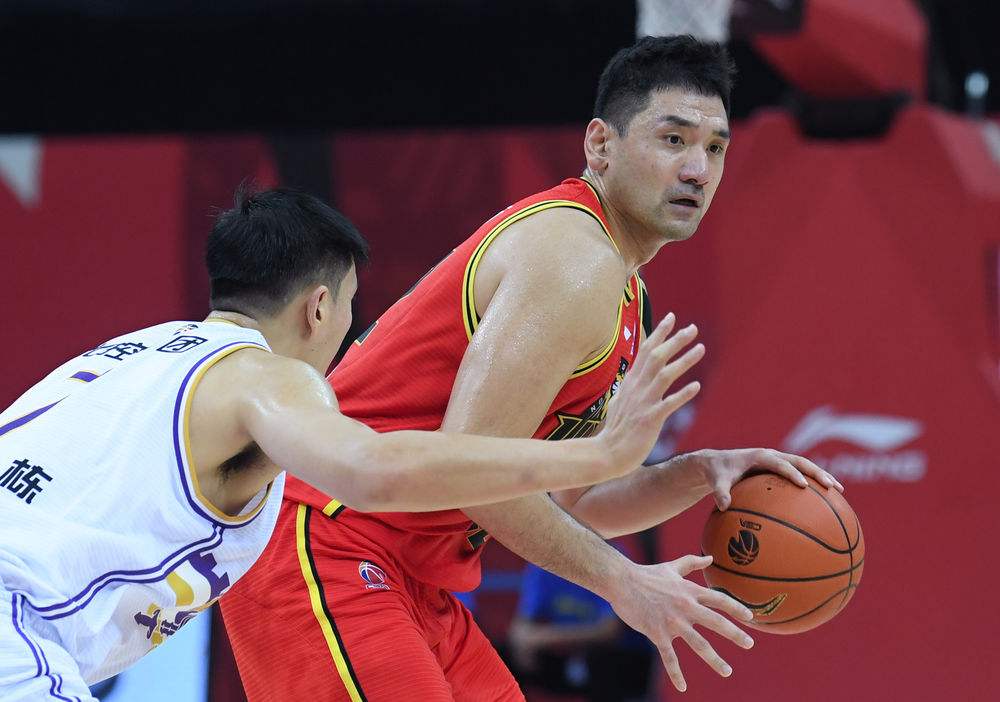 2021-2022赛季cba抢断王,2016-2017cba赵继伟绝杀