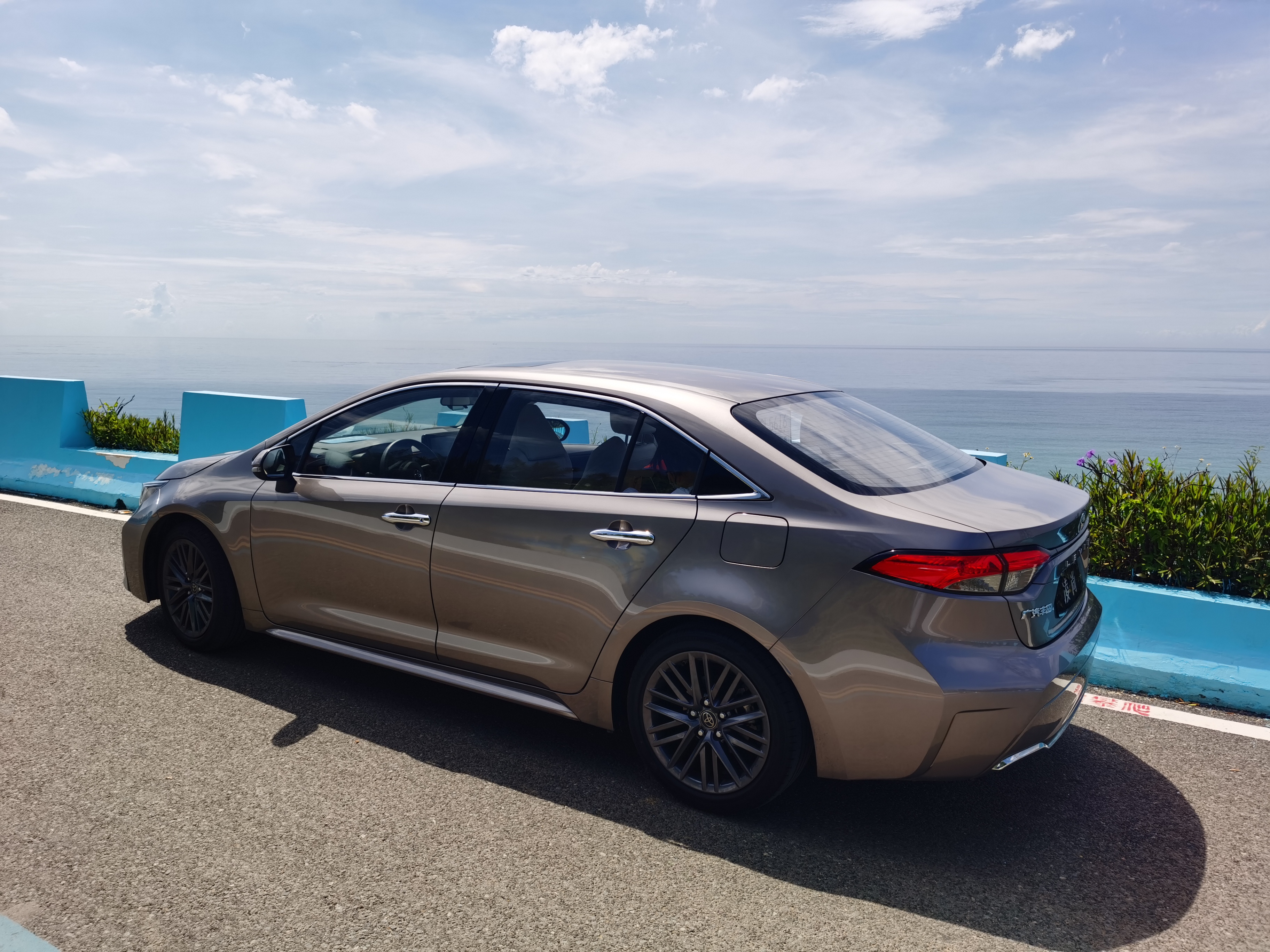 凌尚广汽丰田2021落地价新能源车,广汽丰田凌尚2023款试驾