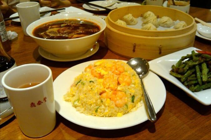 最牛路边摊小吃逆袭,最牛路边摊究竟有多牛