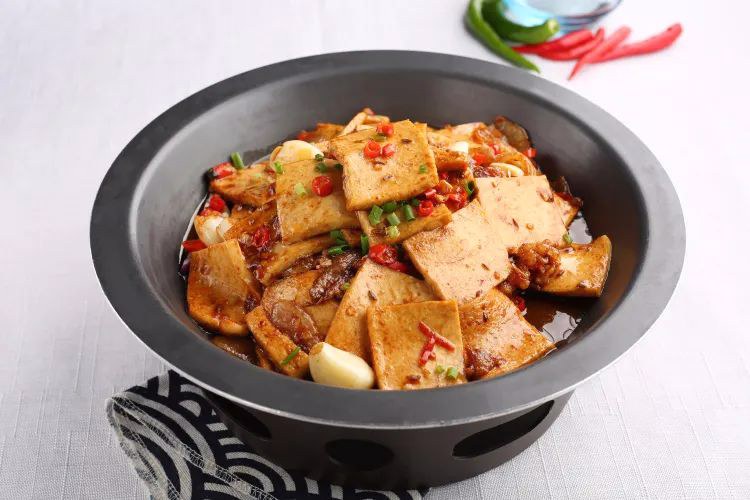 北豆腐和南豆腐的图片,北豆腐南豆腐哪个豆腐更有营养