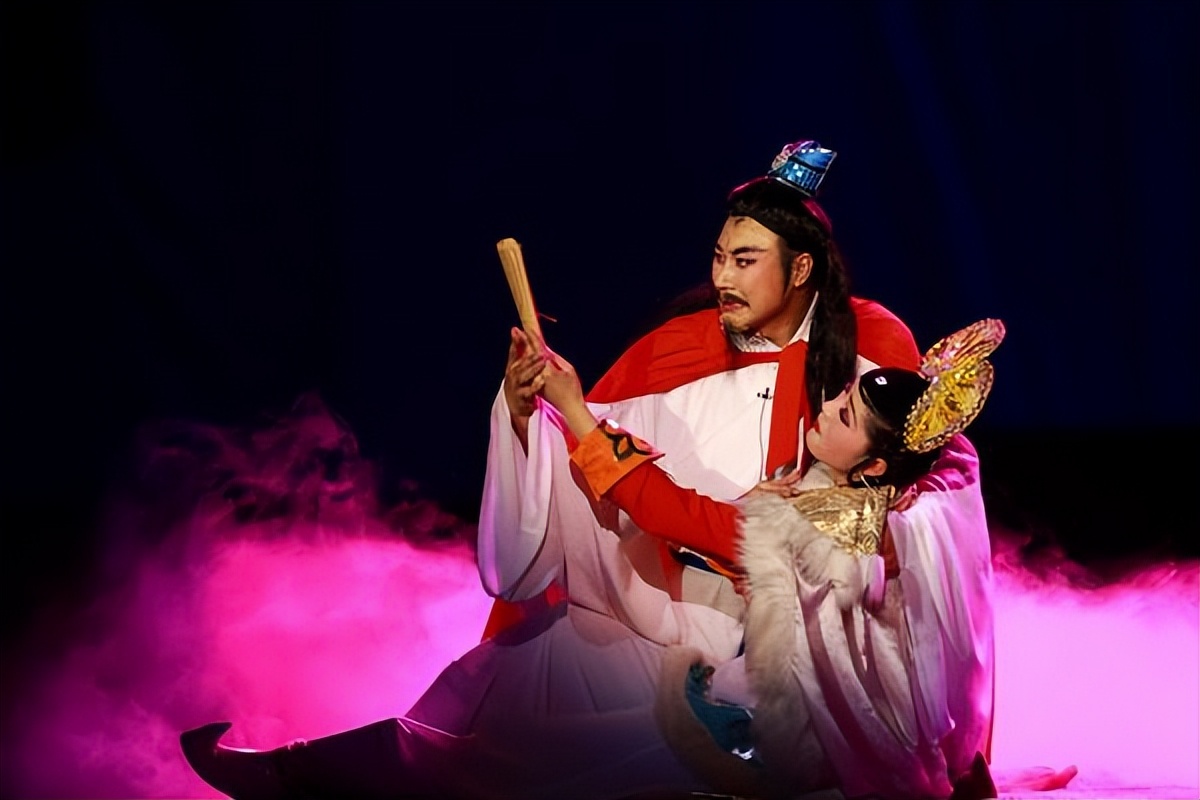 南宋使臣洪皓，曾被金三次劝降仍持节不屈，金深受感动终放其归乡