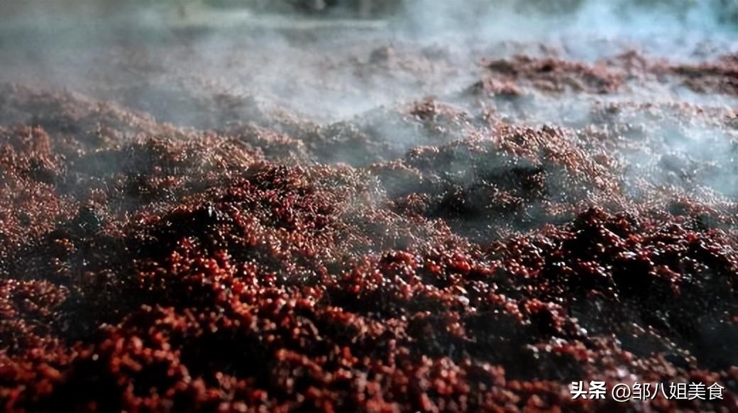 想要酿好酒酒曲知识必不可少,酿酒的浓香大曲制作配方全过程