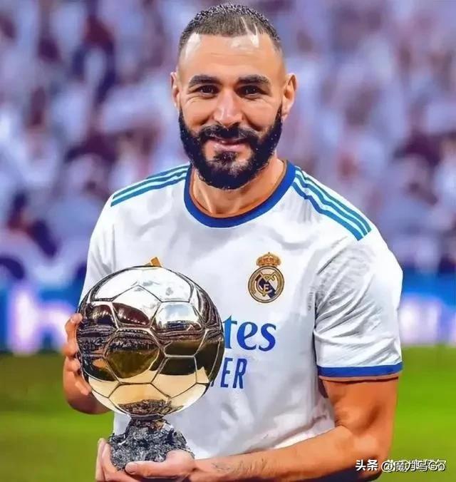 穆里尼奥独自面对球迷嘲讽,穆里尼奥猫狗论发布会