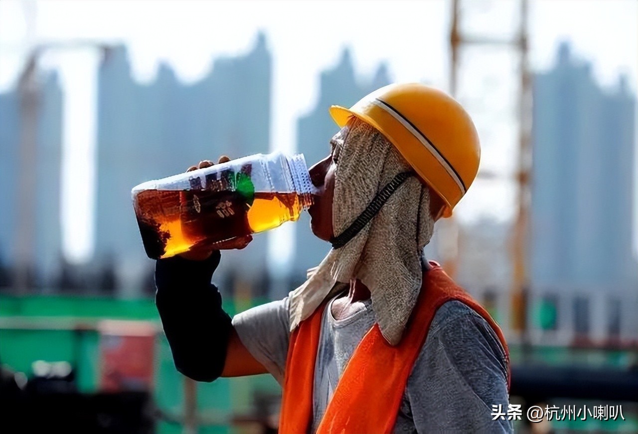 杭州人工资,杭州一个月工资2万能剩多少