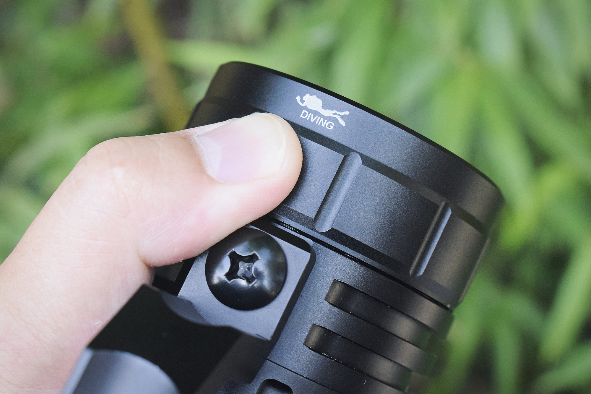 索菲恩dl06手电评测,sofirn索菲恩手电指挥官测评