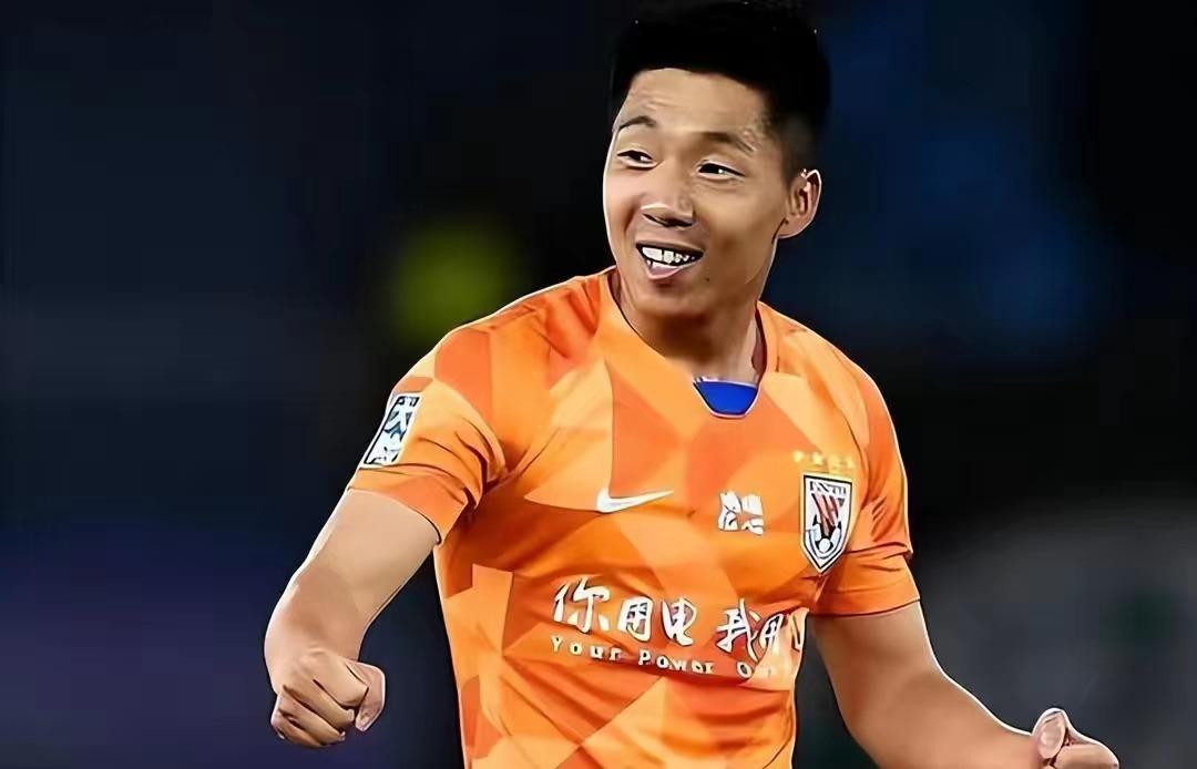 差点就跑了！曝中国某知名球员准备逃往国外，被有关单位强行拦截