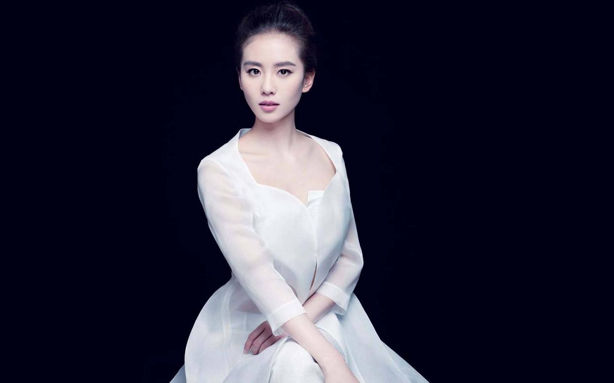 颈纹很显老手把手教你小妙招,颈纹深怎么减淡