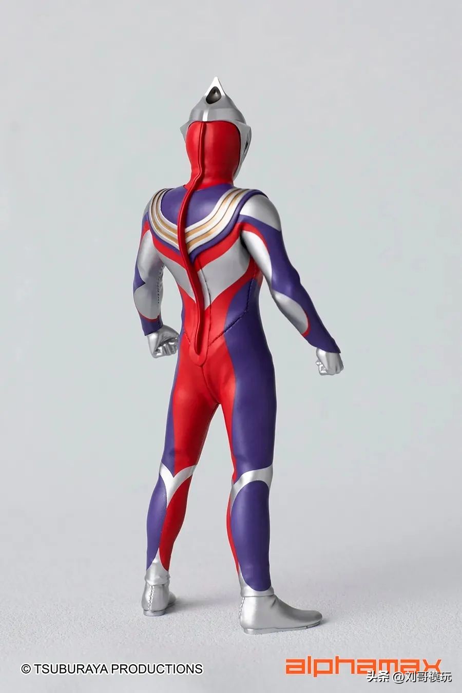 比真骨雕还好的迪迦奥特曼,alphamax迪迦vs真骨雕