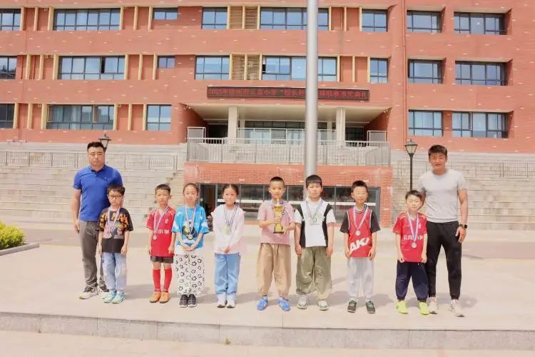 第十一届小学校园杯足球赛,校园足球点燃绿茵