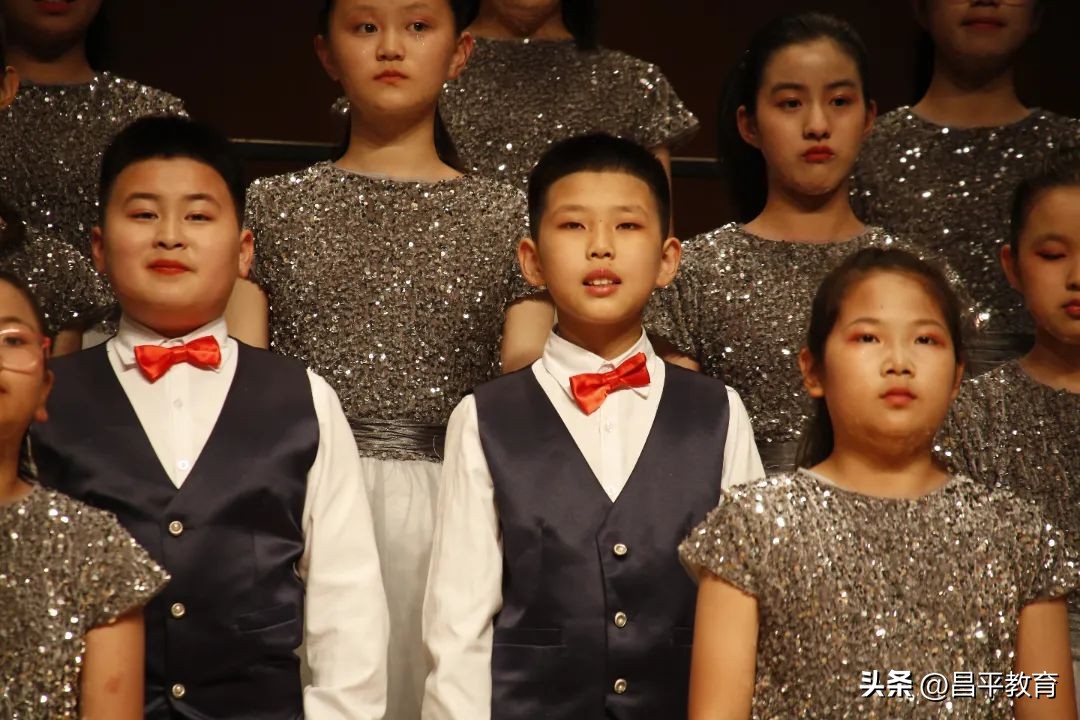 沙河市综合职教中心合唱比赛,沙河学校文艺晚会节目