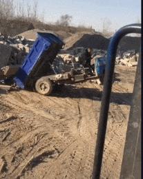 搞笑gif看着都提心吊胆还好没出事,搞笑gif表面稳中带皮实则慌中带急