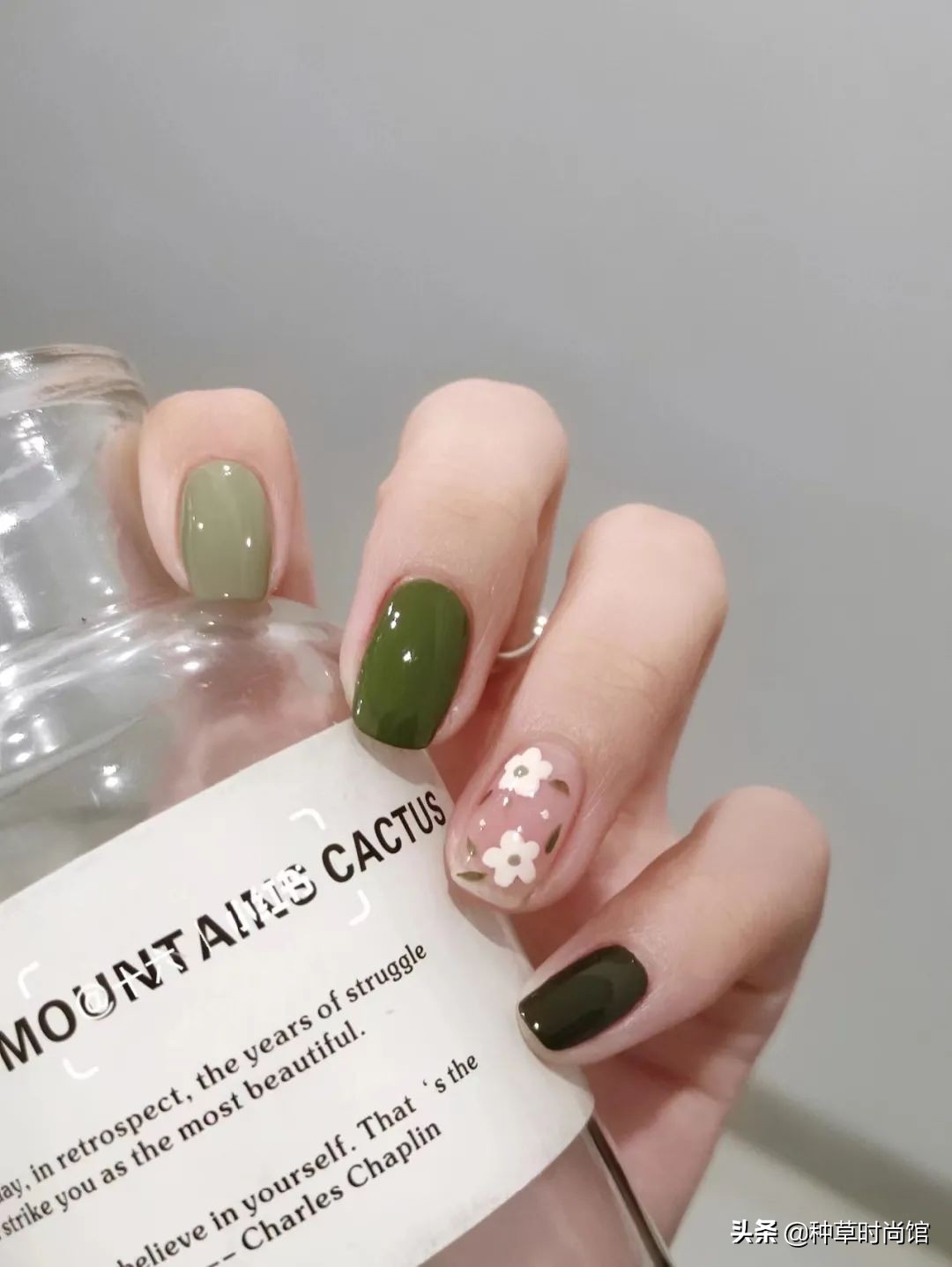 秋冬超显白高级感美甲,春日美甲图片最新款百搭