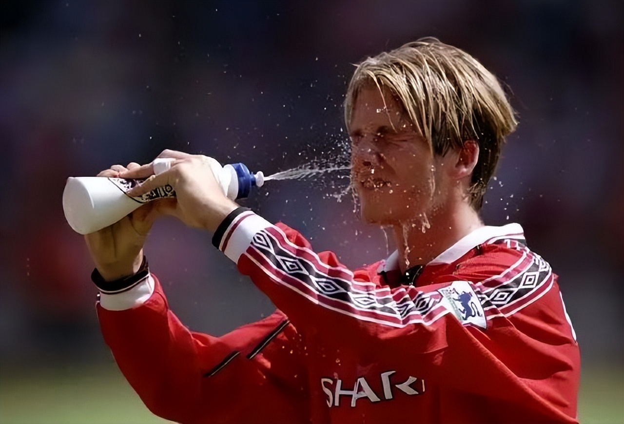 贝克汉姆无解一球,贝克汉姆不仅仅是帅那么简单