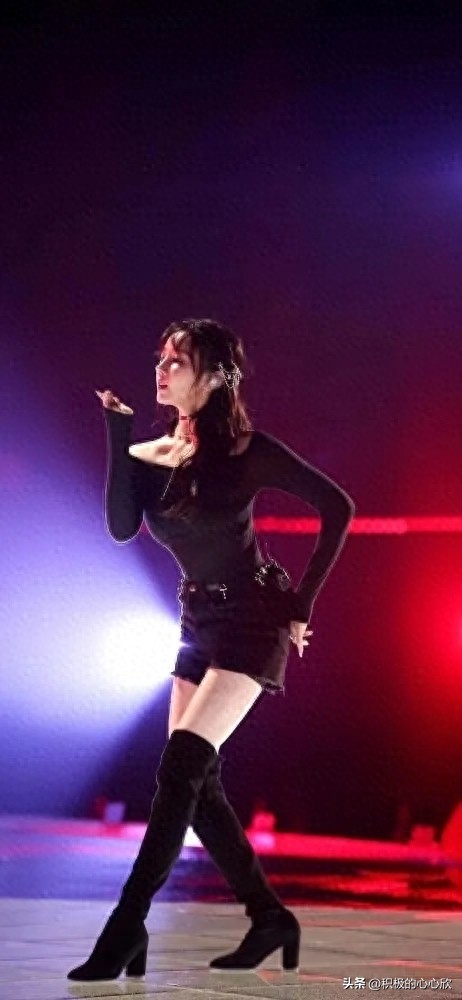 陈小纭网红舞蹈,陈小纭是学什么舞蹈的