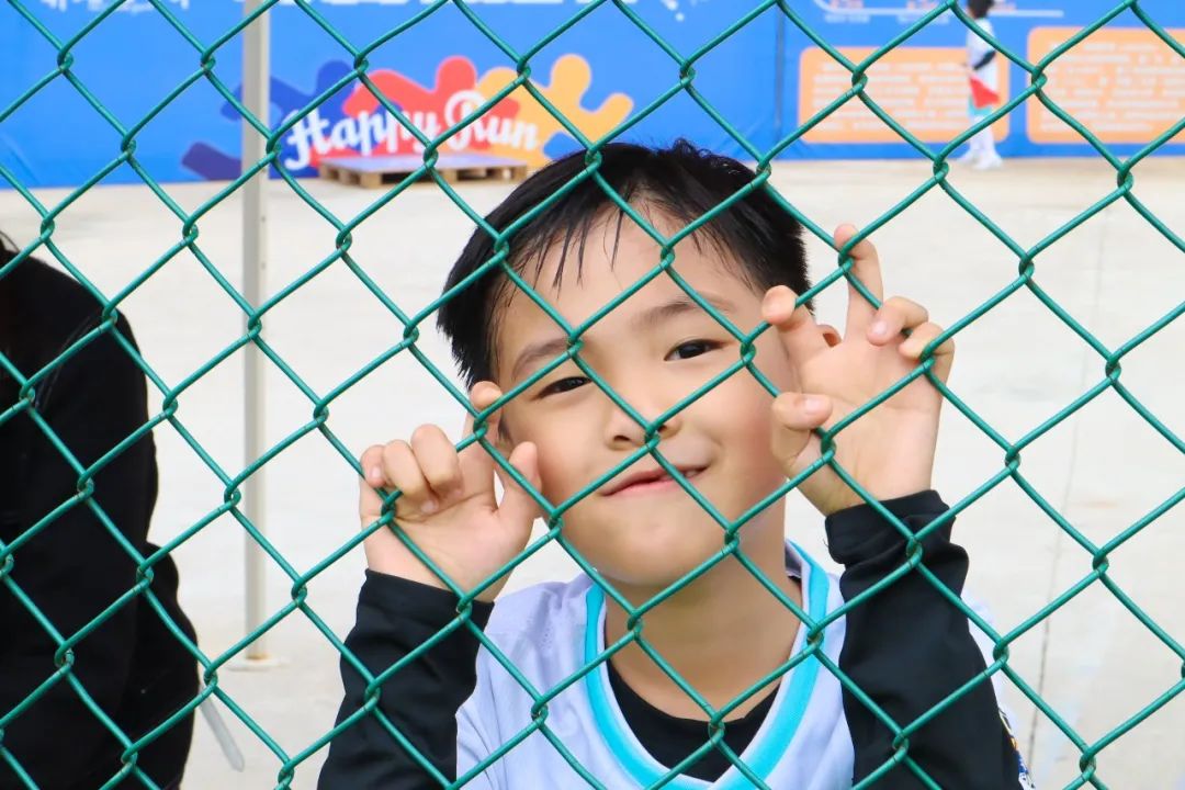 足球亲子嘉年华活动方案,足球嘉年华亲子作品