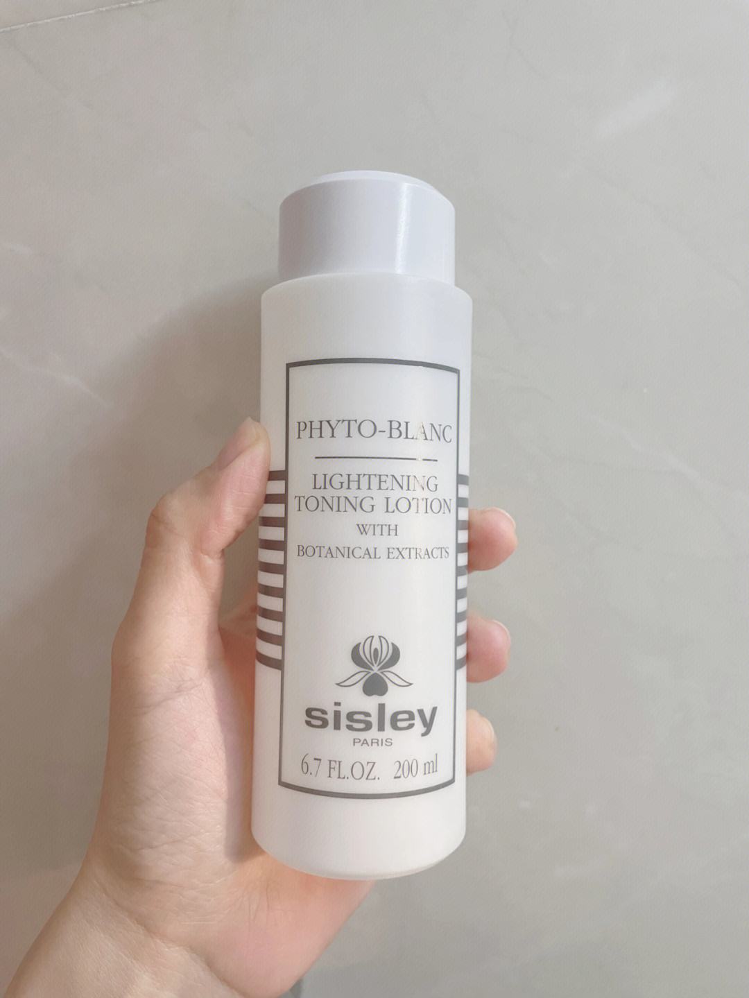 怎么使用精华液达到最佳护肤效果,保湿必备的精华液有哪些